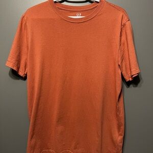 GAP Men's Short Sleeve Tee in Pink